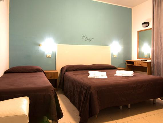 hotelveladororiccione en rooms 007